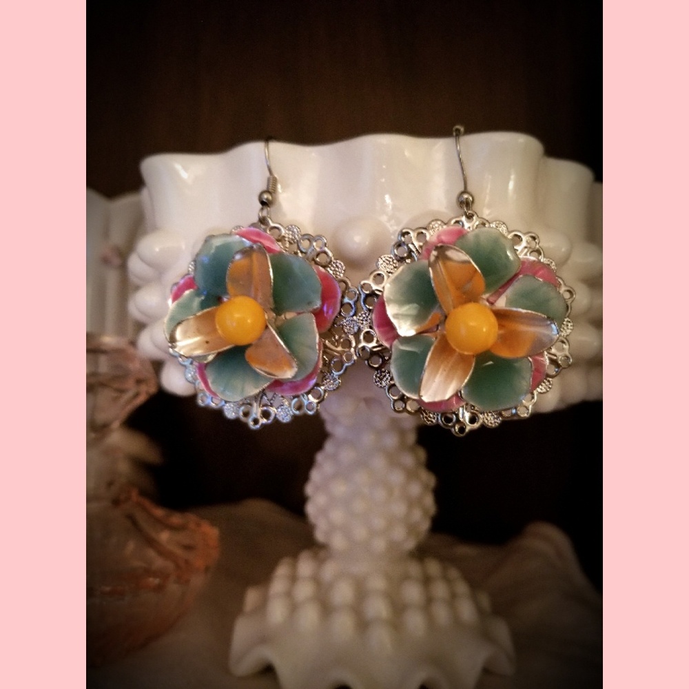 Spring summer dangle flower earrings fun